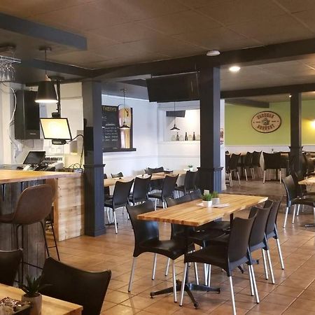 Auberge Happy Logis Lac-Etchemin Bagian luar foto