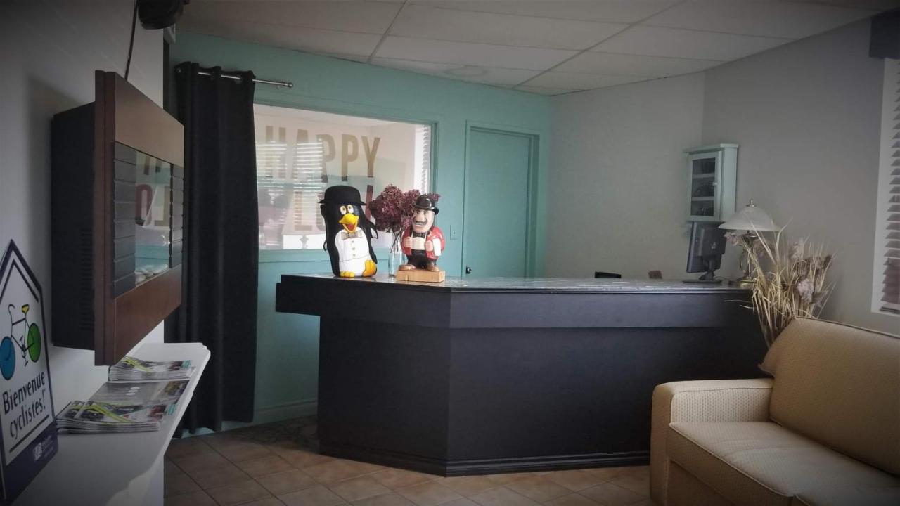 Auberge Happy Logis Lac-Etchemin Bagian luar foto